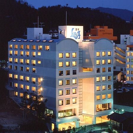 Hotel Luna Park Ehime Екстериор снимка