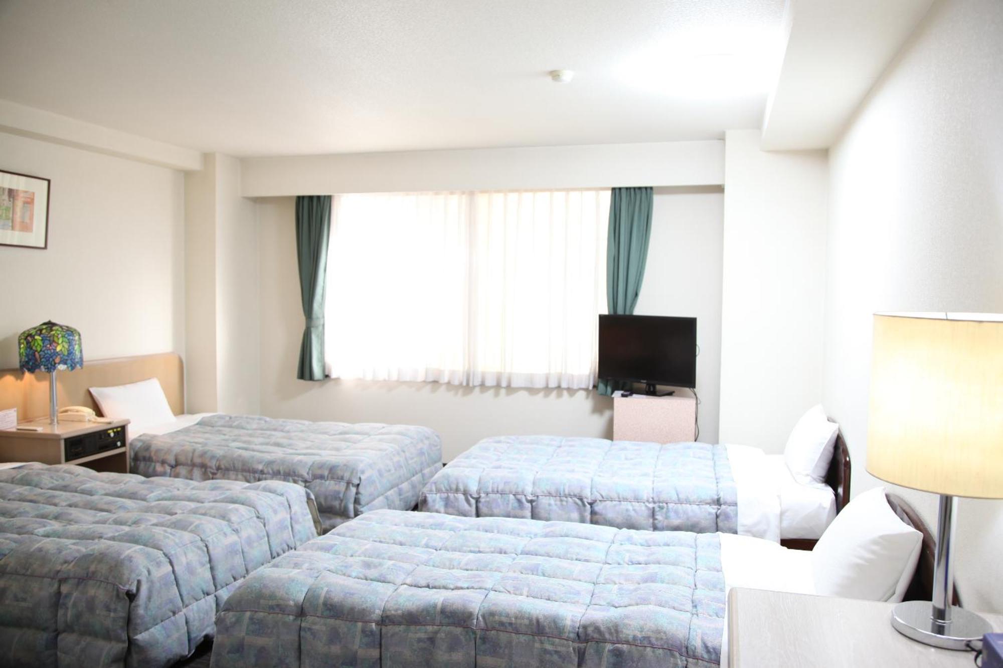 Hotel Luna Park Ehime Екстериор снимка